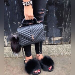 fluffy fur slides / sandals